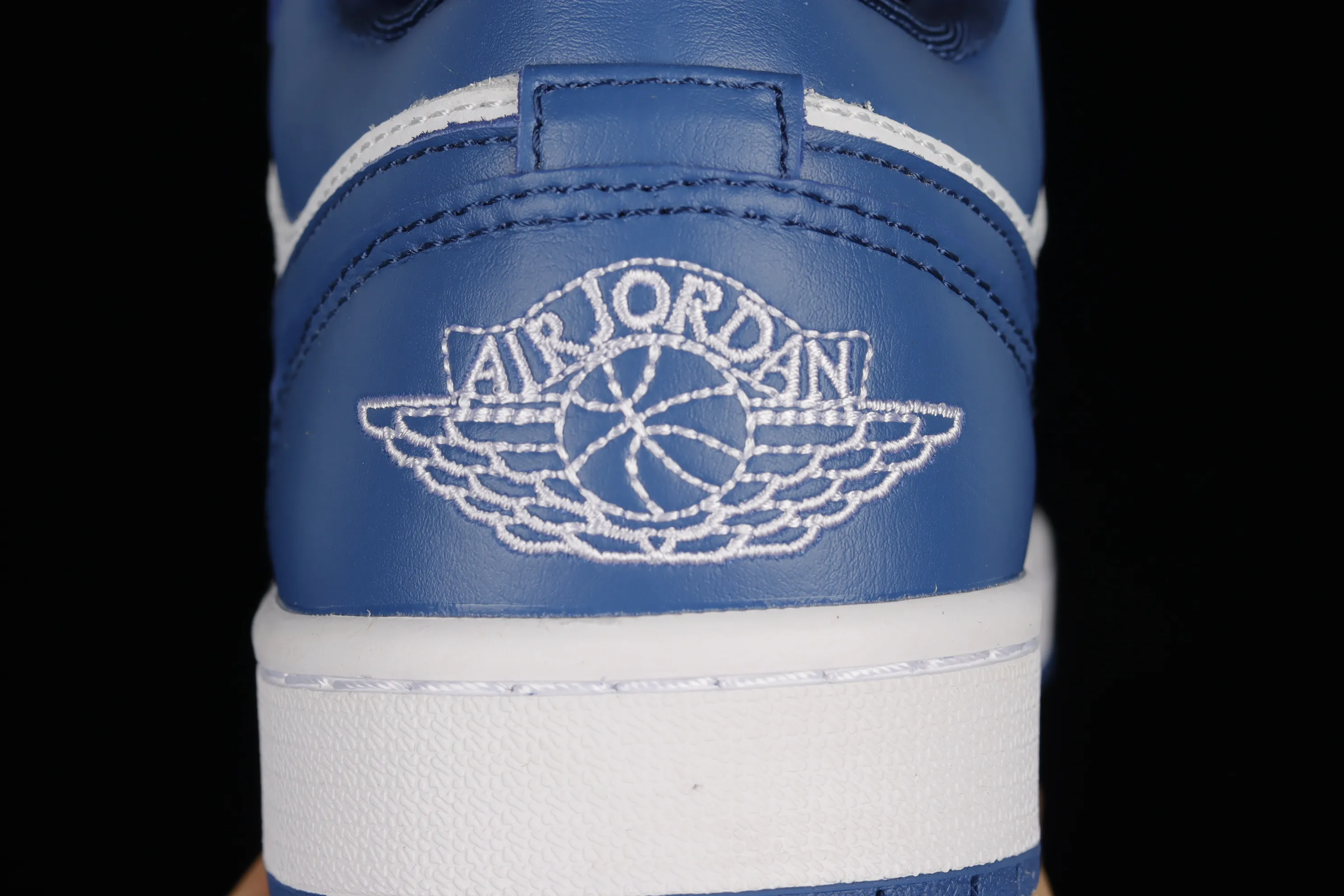 All categories Air Jordan Jordan series basketball shoes Air Jordan 1 Low Z version Air Jordan 1 Low "Marina Blue" AJ1 Joe 1 white and blue cultural basketball shoes DC0774-114